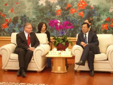 Li Wancai meets Zhou Weide of Intel Corporation