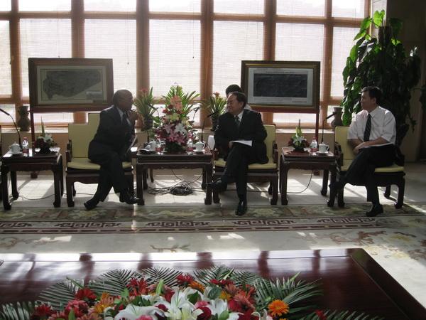 CAE President Zhou Ji Met with INAE President, Dr. Prem Goel