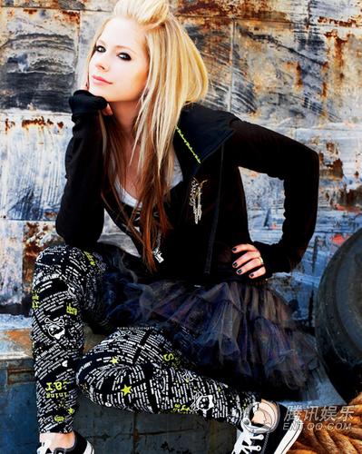Avril Lavigne leads 