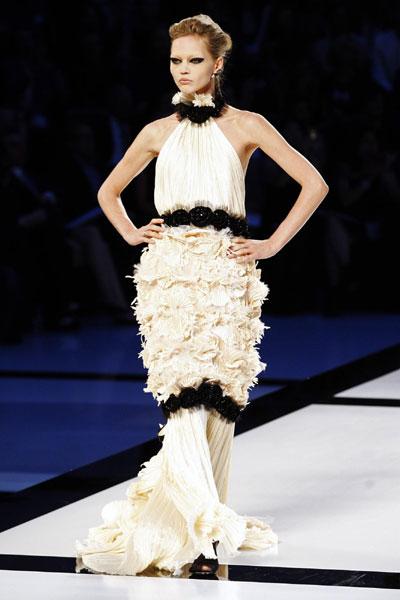 Karl Lagerfeld A/W 2009-2010 Haute Couture fashion collection for Chanel in Paris