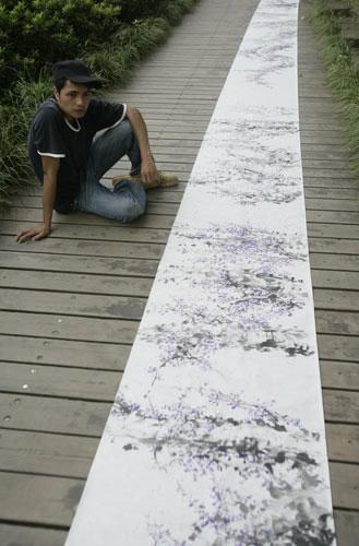 2,010-meter art scroll for Guangzhou Asian Games