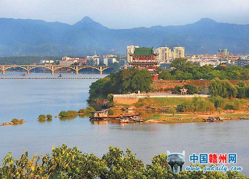 Cycling in Picturesque Ganzhou