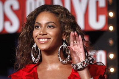 Beyonce sued by Abercrombie & Fitch over fragrance