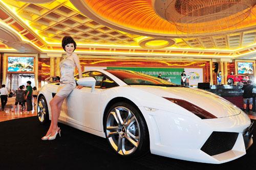 China sees hot sales of luxury cars