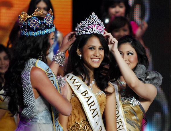 Syifa crowned Miss Indonesia 2010