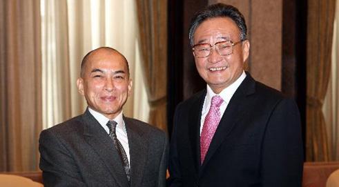 China's Top Legislator Meets Cambodian King