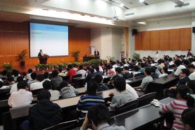Professor Edmund M. Clarke Gives Lecture at USTC