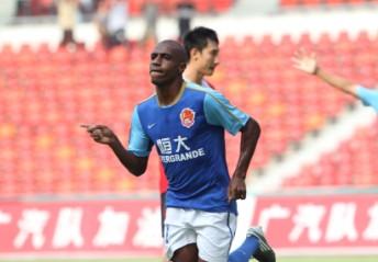 Guangzhou Evergrande Team Tied Chengdu Sheffield United Team at 2:2