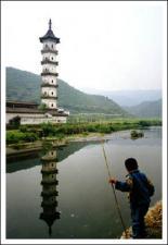 The dragon of mountain of phoenix of Shangrao travels in the tower on day  Shangrao of China