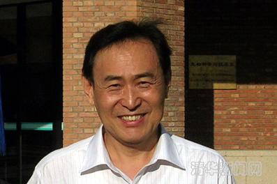 Four Tsinghua Faculty Elected to CAS and CAE