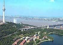 Wuhan Yangtze River Bridge travels  Wuhan of China