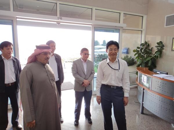 China-Saudi joint work team inspected the infrastructure projects undertaken by Chinese company in Eastern Province