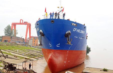 The Third Bitumen Carrier with the Biggest Tonnage Undertaken by Gezhouba Group Machinery & Ship Co., Ltd. of China (GMSC) Glided into the Sea