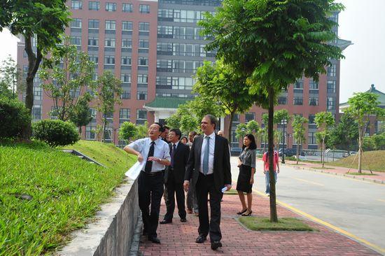 Delegation of French Consulate General to Guangzhou Came to Visit SCAU
