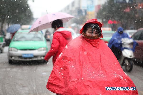 Snowfall hits Bozhou City