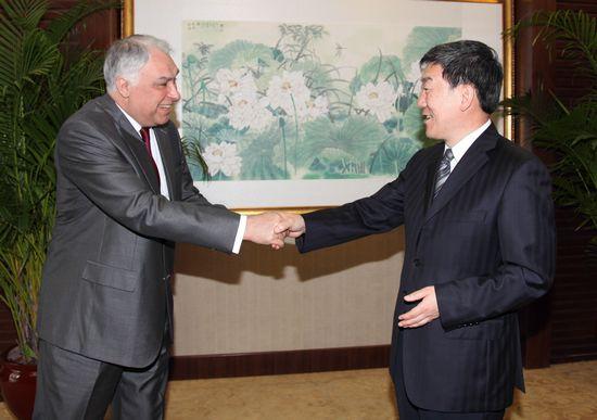 Vice Minister Niu Dun Meets with Ukrainian Ambassador to China