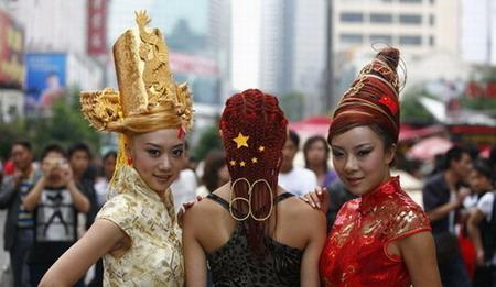 Unique hairstyles to mark the National Day