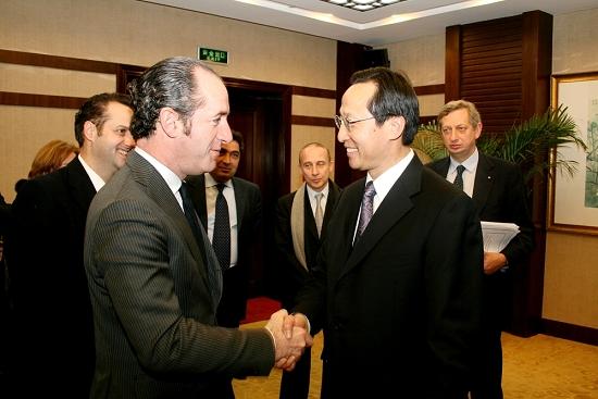 Minister Han Changfu Meets with Italian Minister of Agriculture, Food and Forestry Policies