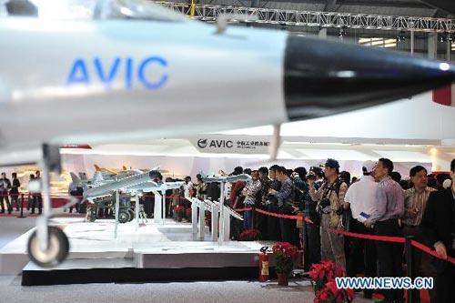 Zhuhai Int'l Airshow opens to the public