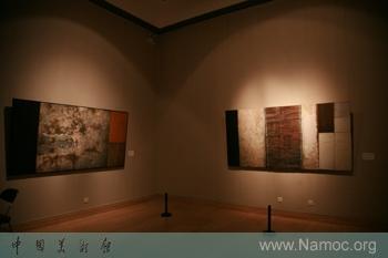 YingTianqi holds an artistic exhibition