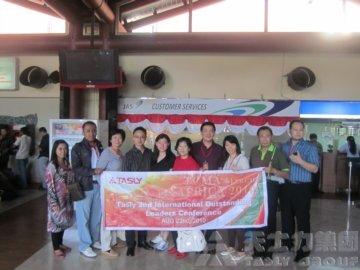 Indonesian Distributors Attend Conference in SA