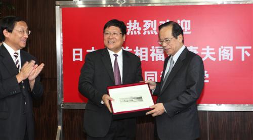 Former Japanese Prime Minister Yasuo Fukuda visited Tongji University