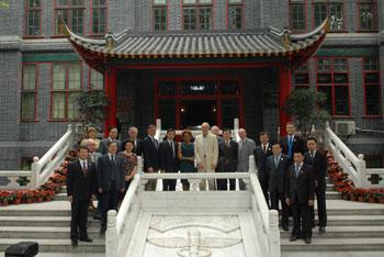 Governor General Visits West China Medical Center of Sichuan University