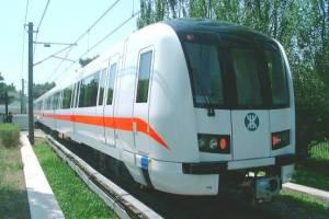 First metro train-set rolled out for Shenzhen