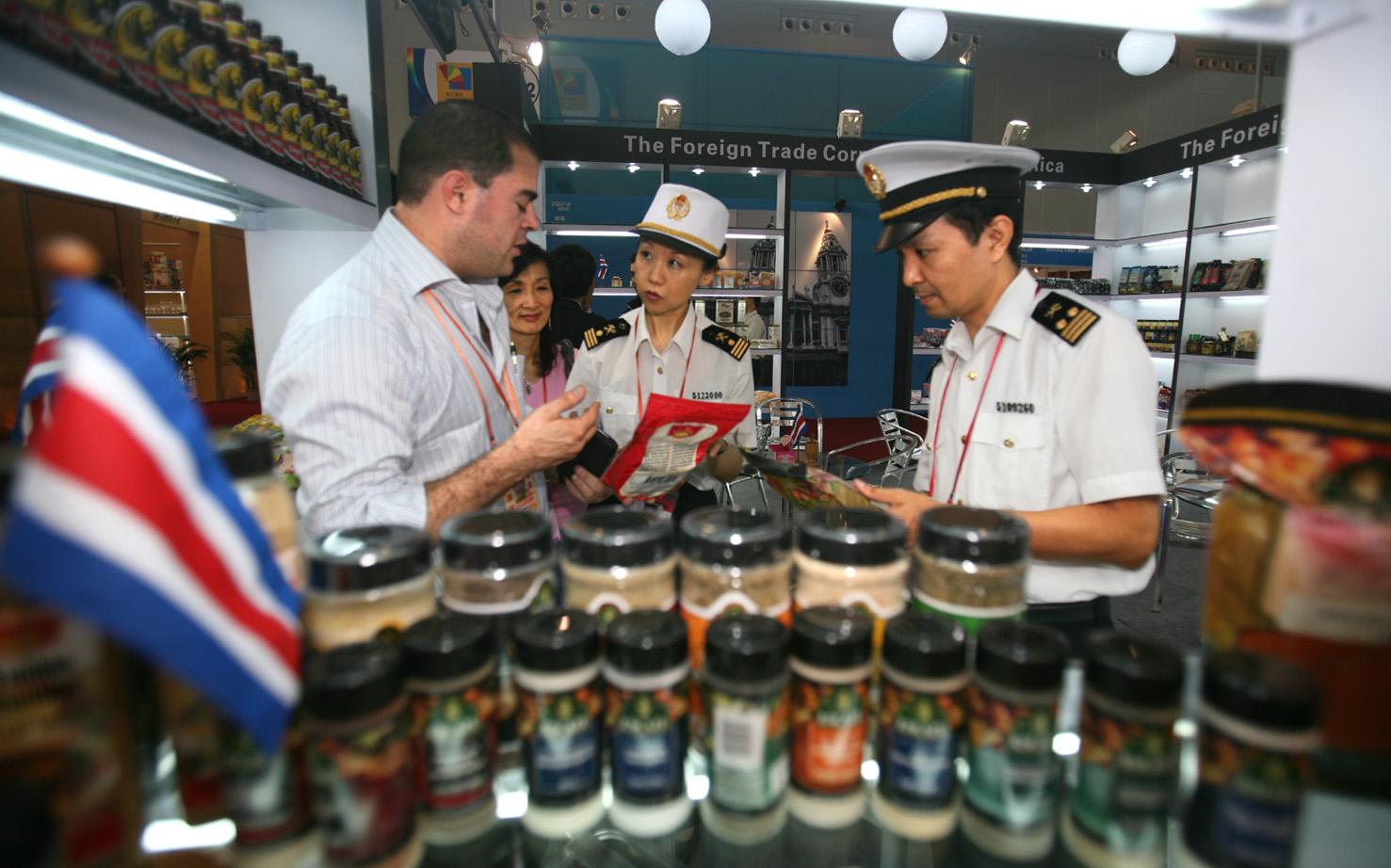 The Area of International Pavilion of the Canton Fair Doubled and High-Quality Services Provided by Customs Were Praised