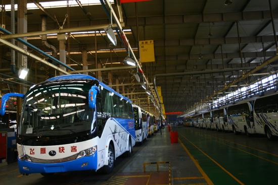 Yutong 40,000th bus in 2010 rolls off the line