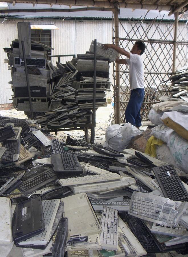 Study: Chinese Workers Exposed To E-Waste Toxins