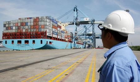 Maersk puts more focus on imports