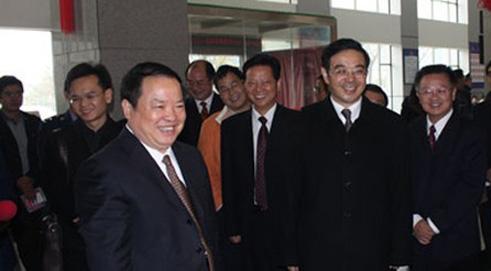 Secretary Zhou, Governor Xu Meet with the State Minister of Industry & Commerce