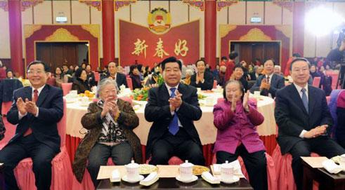 CPPCC Holds Spring Festival Tea Party