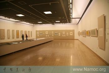 Female artist Sun Xiaoyun holds a calligraphic exhibition