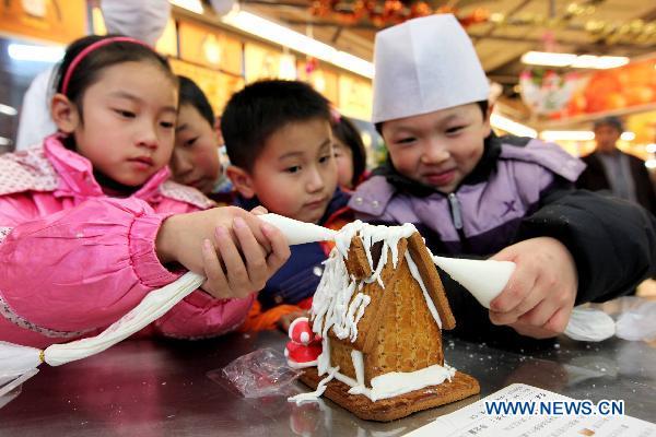 Children take part in cake-making contest