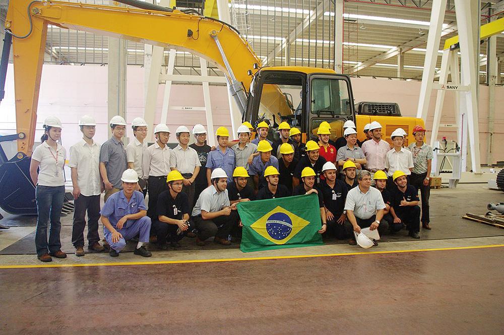The First Excavator Rolled Off the Production Line in Sany Brazil