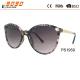2017 hot sale style sunglasses with UV 400 protection lens ,made of plastic