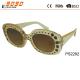 Fashionable design sunglasses with plastic frame ,crystals were put on the edge of frame suitable for men and women