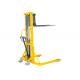 0.5 Ton Manual Straddle Pallet Stacker With Adjustable Forks Yellow Color