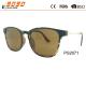 2017 hot sale style sunglasses with UV 400 protection lens ,made of plastic