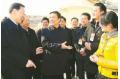 Li Yuanchao Visited College-graduate village officials in Xuzhou