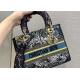 Retro Tote Single Shoulder Bag 24cm Length With Exquisite Embroidery