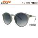2017 hot sale style plastic sunglasses with UV 400 protection lens ,made of plastic