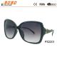 2018 hot sale style sunglasses with UV 400 protection lens ,made of plastic