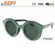 Fashion round sunglasses made of plastic frame , suitable for men and women