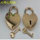 Fashion hardware handbag light gold decorative zinc alloy hanging heart shaped concentric lock for sales