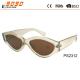 Lady's fashionable plastic sunglasses with 100% UV protection lens.metal hinge,