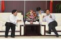 Wei Liucheng meets with Greek guests