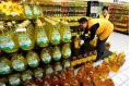 Cooking Oil's Surge Shows How Inflation Hits Chinese